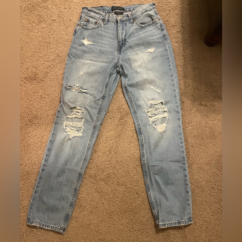 Aero Mom jeans